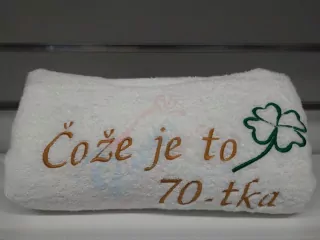 Osuška s nápisom Čože je to 70-tka
