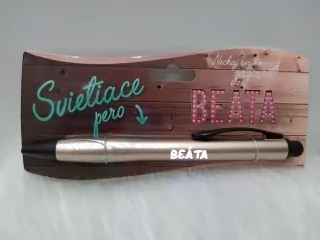 Svietiace pero Beáta