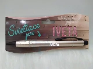 Svietiace pero Iveta