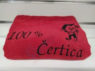 Osuška s nápisom 100% čertica