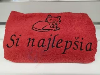 Osuška s nápisom Si najlepšia