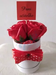 Mydlový flower box 3 Pani učiteľke červená