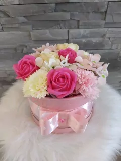 Mydlový flower box mix v ružovej farbe