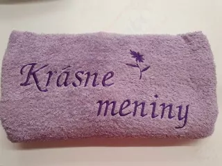 Osuška s nápisom KRÁSNE MENINY 