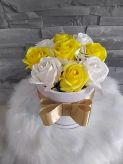 Mydlový flower box žlto-biely väčší