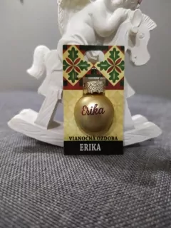 Vianočná gulička s menom Erika