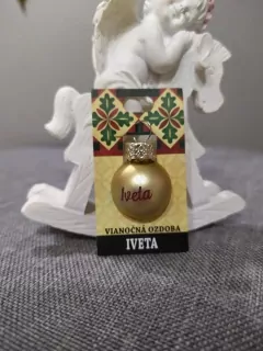 Vianočná gulička s menom Iveta