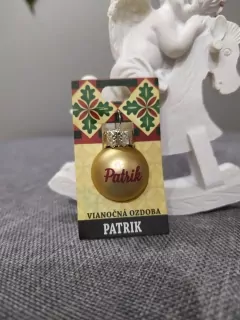 Vianočná gulička s menom Patrik
