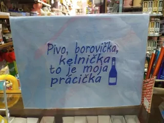 Vyšívané tričko-Pivo, borovička, kelnička...