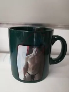 Vyzliekací hrnček muž- tmavozelený