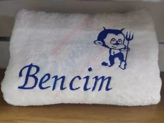 Osuška s menom Bencim