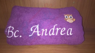 Osuška s nápisom Bc. Andrea