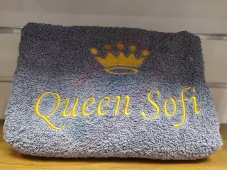 Osuška s nápisom Queen Sofi