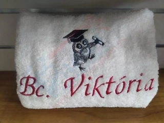 Osuška s nápisom Bc. Viktória