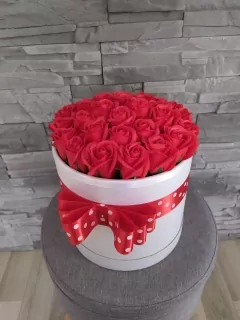 Flowers box z 30 ružičiek