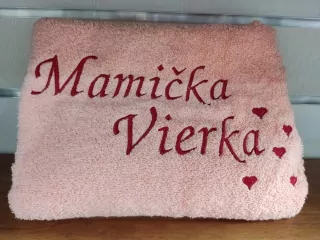 Osuška s nápisom Mamička Vierka