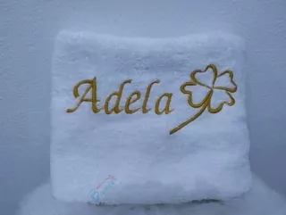 Osuška s menom Adela