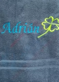 Osuška s menom Adrián